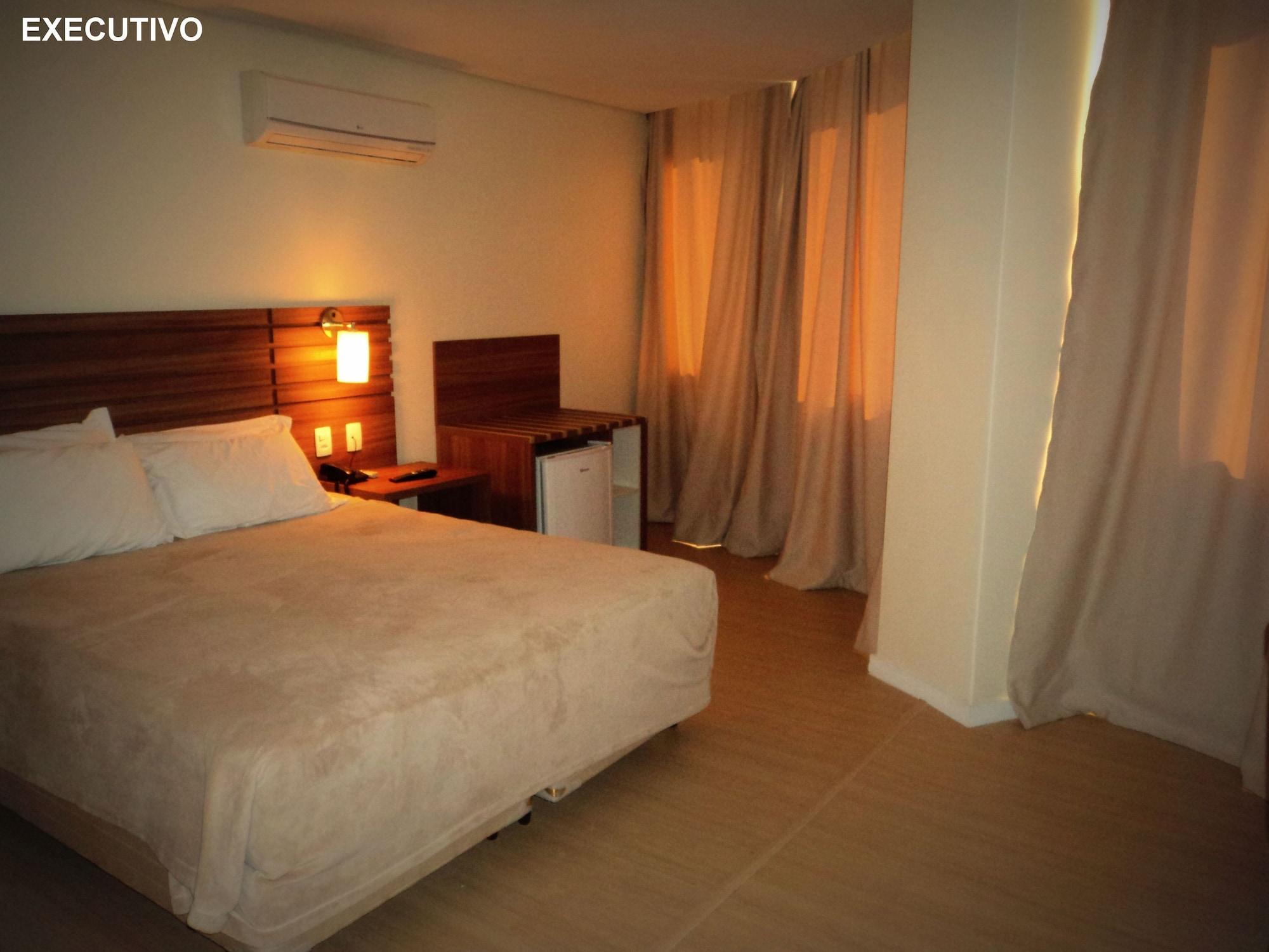 Umbu Hotel Porto Alegre - Centro Historico - Prox Aeroporto 15Min Екстериор снимка