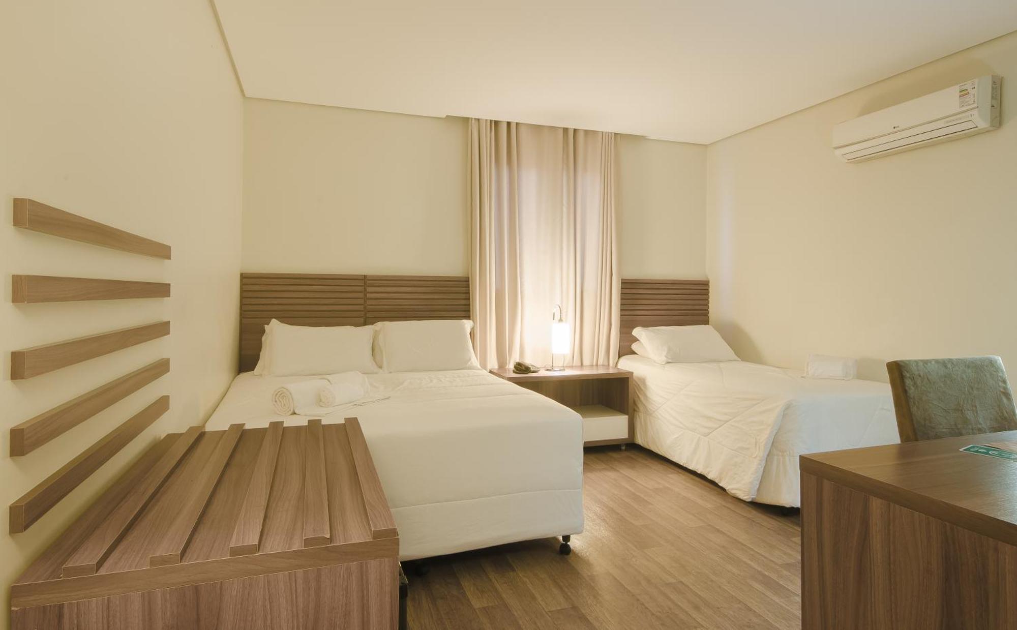 Umbu Hotel Porto Alegre - Centro Historico - Prox Aeroporto 15Min Екстериор снимка