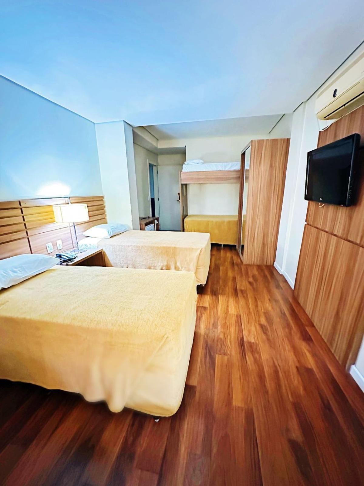 Umbu Hotel Porto Alegre - Centro Historico - Prox Aeroporto 15Min Екстериор снимка
