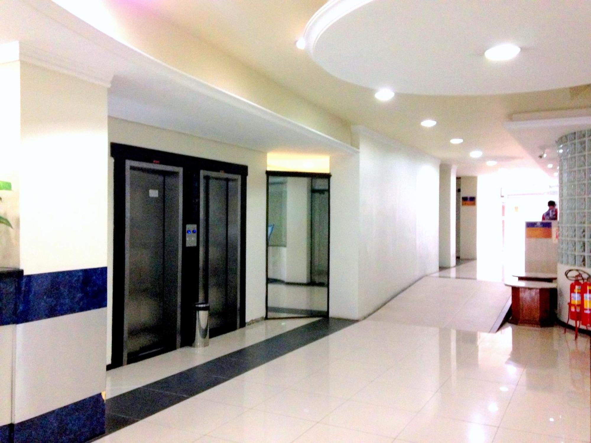 Umbu Hotel Porto Alegre - Centro Historico - Prox Aeroporto 15Min Екстериор снимка