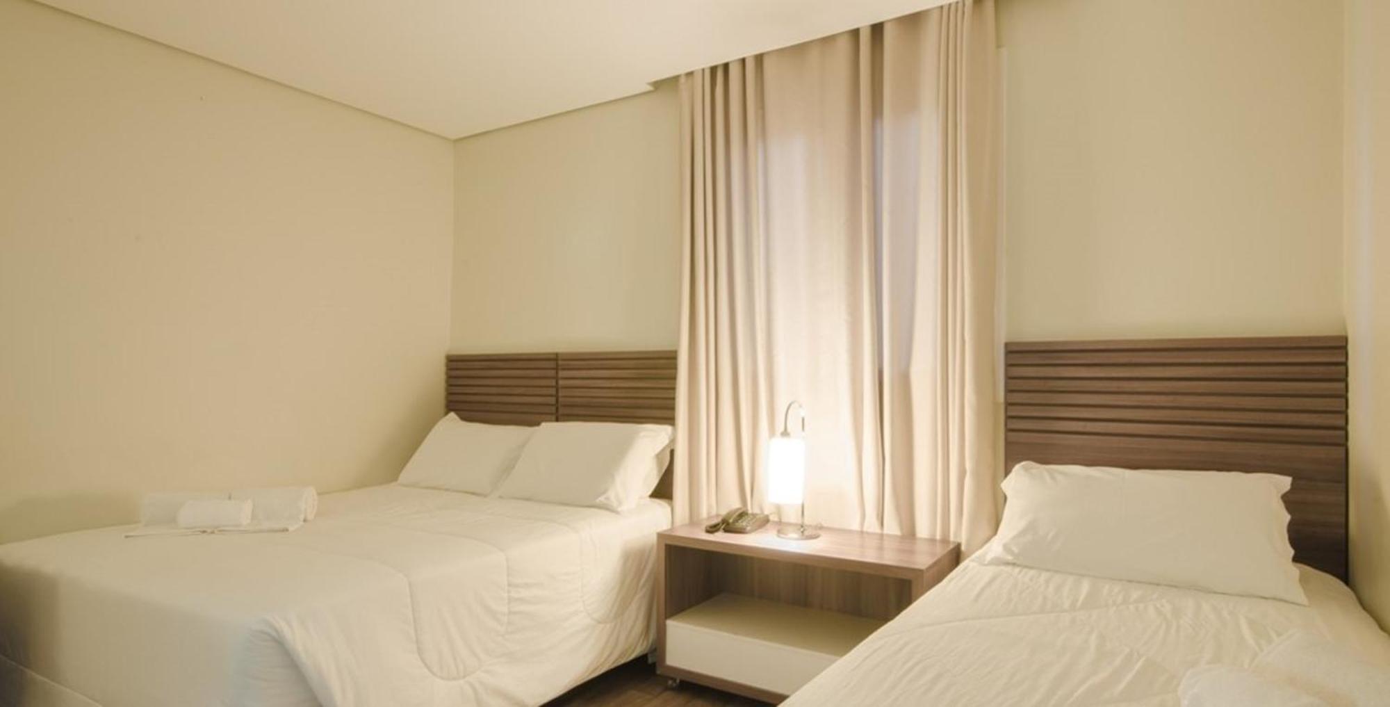 Umbu Hotel Porto Alegre - Centro Historico - Prox Aeroporto 15Min Стая снимка