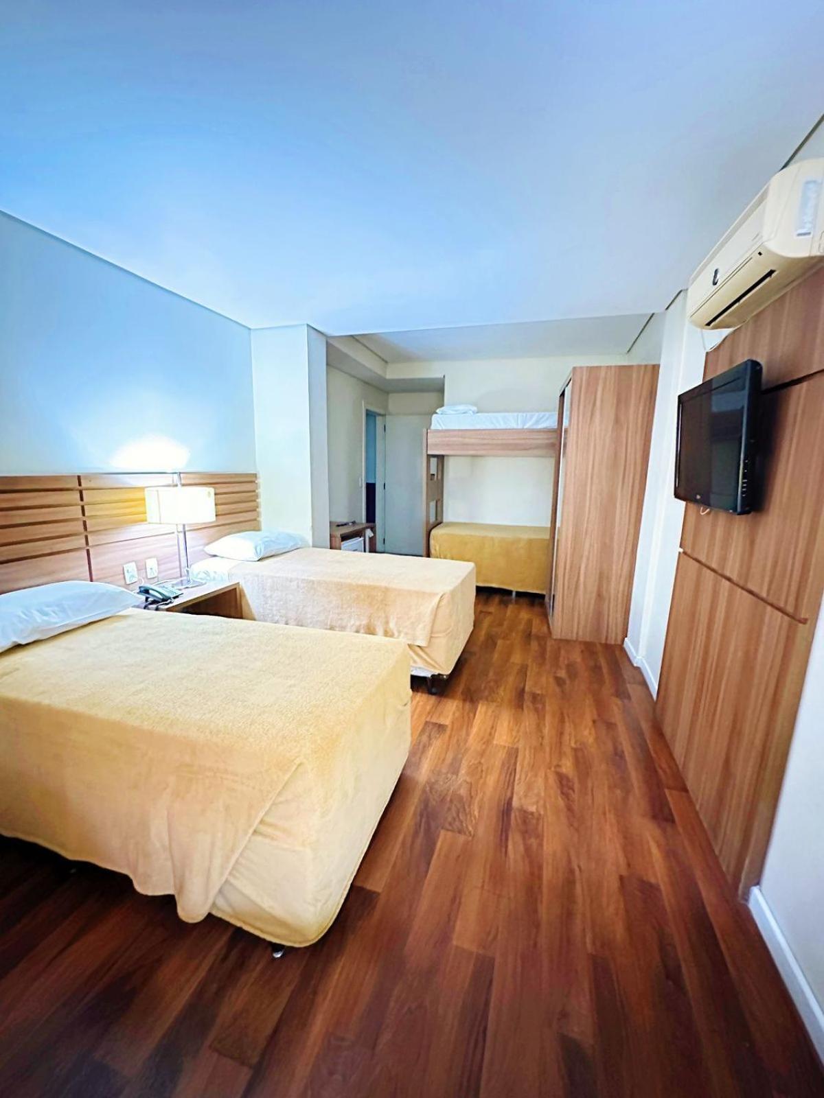 Umbu Hotel Porto Alegre - Centro Historico - Prox Aeroporto 15Min Стая снимка
