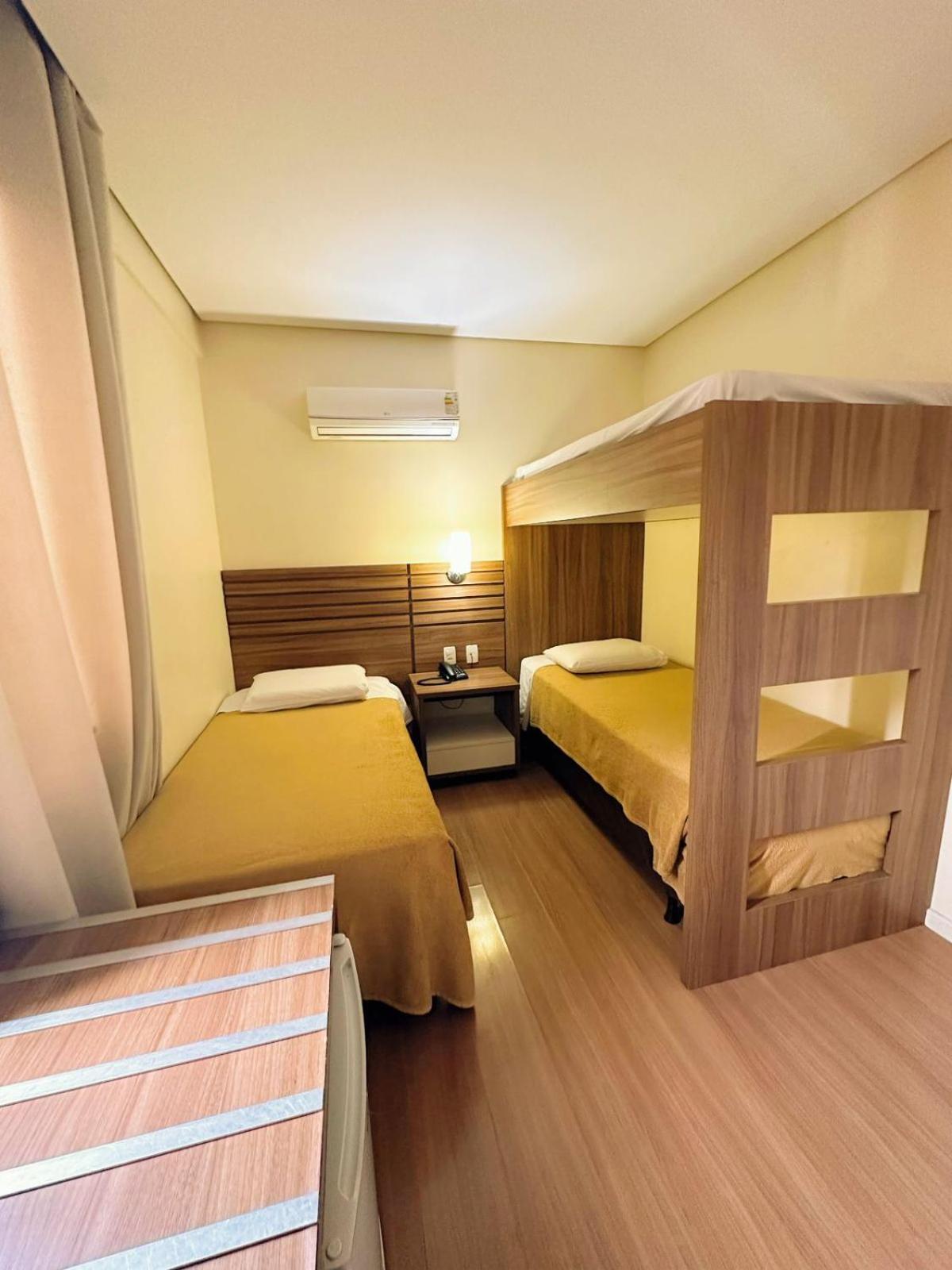 Umbu Hotel Porto Alegre - Centro Historico - Prox Aeroporto 15Min Стая снимка
